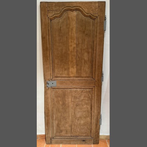 Porte ancienne en chêne
