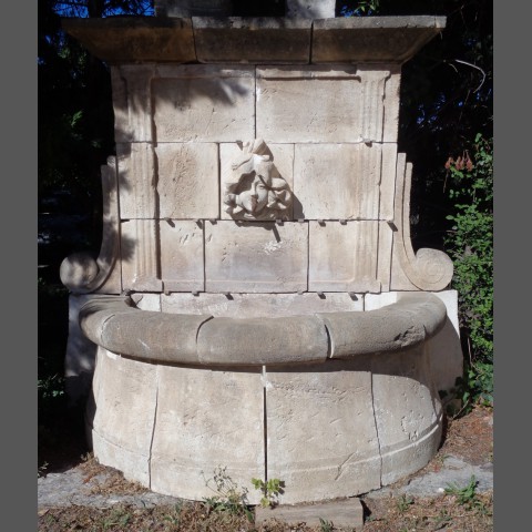 Fontaine murale 