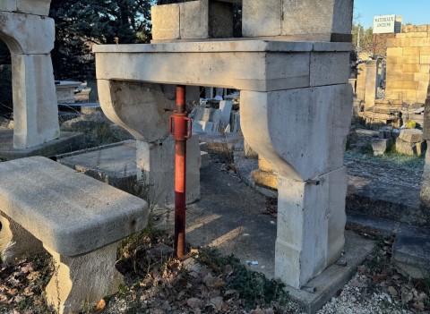 PETITE CHEMINEE ANCIENNE