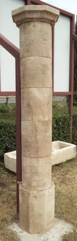 Colonne en pierre