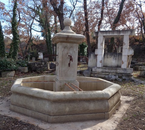 Fontaine octogone