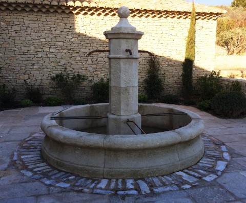 Fontaine ronde