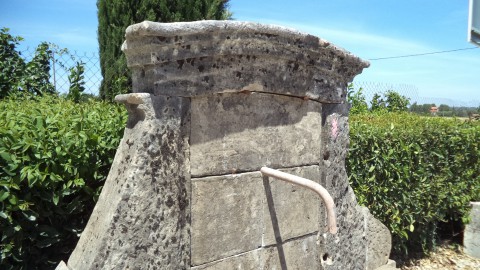 Fontaine en pierre