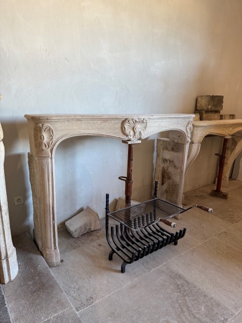 Cheminée ancienne Louis XV