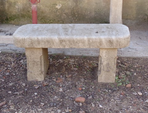 Banc en pierre