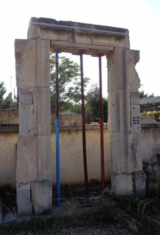 Encadrement de porte ancien