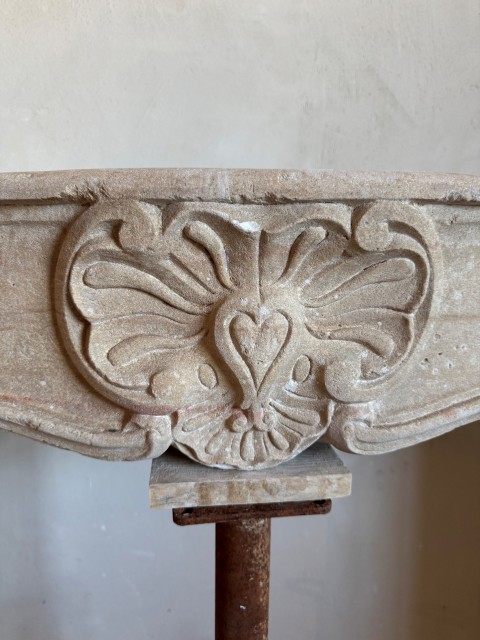 Cheminée ancienne Louis XV