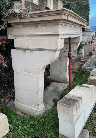 CHEMINEE LOUIS XII A BARETTE