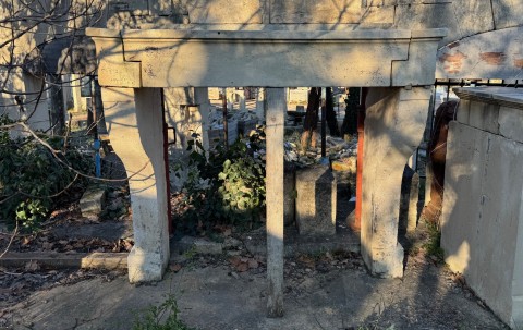 PETITE CHEMINEE A CLE