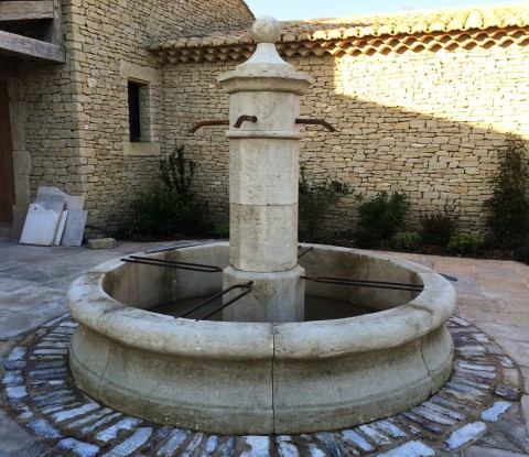 Fontaine ronde