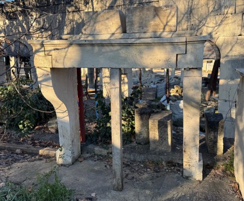 PETITE CHEMINEE A CLE