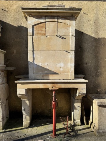 Chemin&eacute;e Louis Philippe