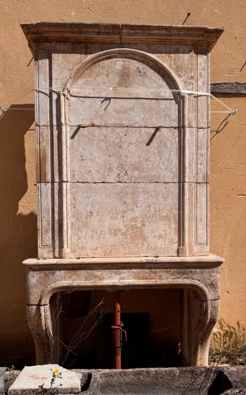 Chemin&eacute;e Louis XIV &agrave; trumeau