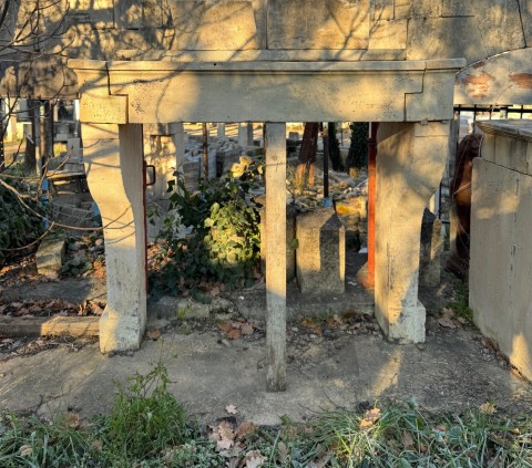 PETITE CHEMINEE A CLE