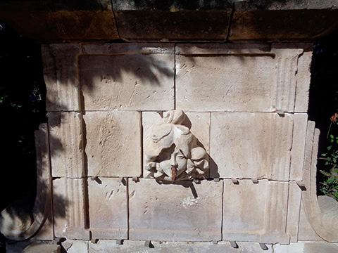 Fontaine murale 